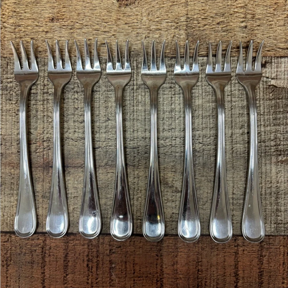 Reed & Barton RDS 4 Outlined Cocktail Seafood Fork 5 5/8